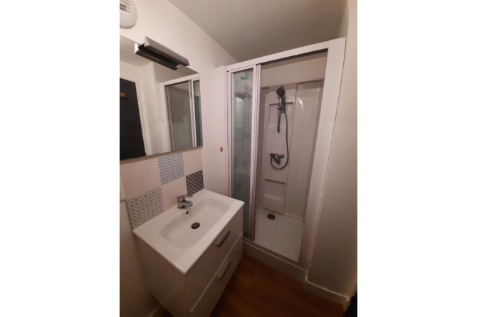 Appartement Laval 1 pièce(s) 15.40 m2