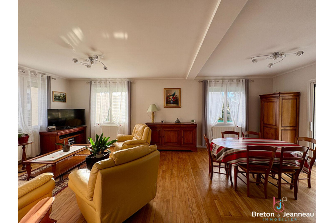 Maison Laval 4 pièce(s) 107.5 m2