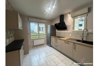 T5 apartment with terrace - Laval Rive Gauche Avesnières