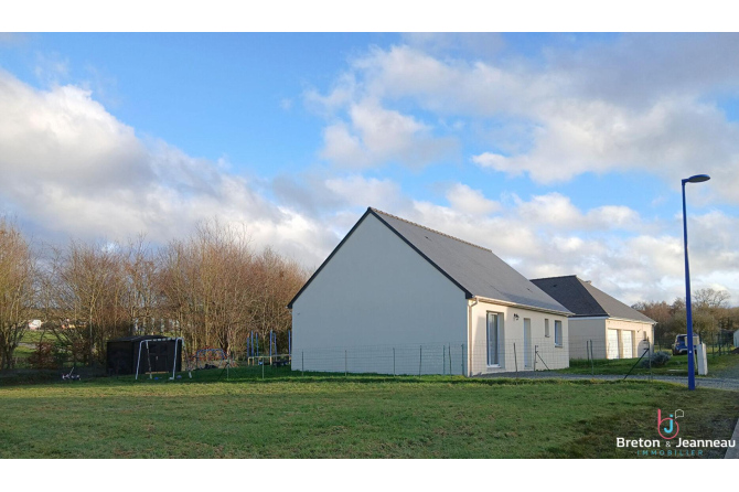 Maison récente à Pré en Pail