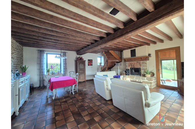 Maison de Campagne à Lassay-les-Châteaux