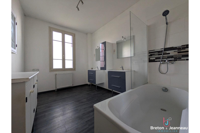 Maison secteur Evron