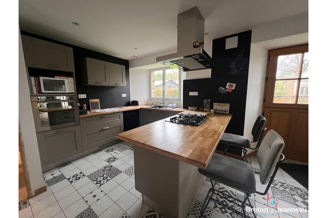 Maison à La Bazouge de Cheméré