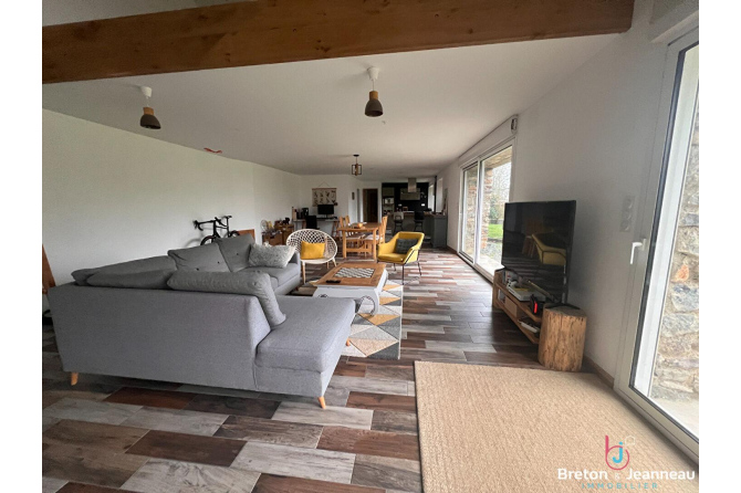 Maison à La Bazouge de Cheméré