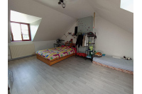 Maison sans voisins avec étang à 8 kms de Mayenne