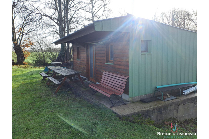 Plan d'eau de 2ha50, prairie et bois le tout sur 6ha environ à Juvigné