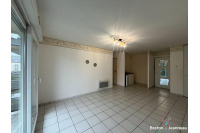 Appartement T2 avec balcon - LE BOURGNEUF LA FORET