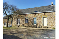 Longère en pierres proche Mayenne