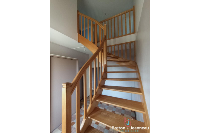 Longère en pierres proche Mayenne