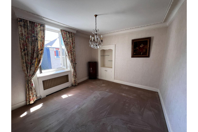 LAVAL CENTRE Rive Gauche maison de ville