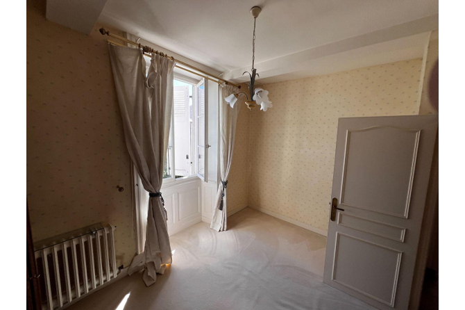 LAVAL CENTRE Rive Gauche maison de ville