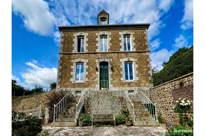 Superbe maison bourgeoise à Lassay les Châteaux