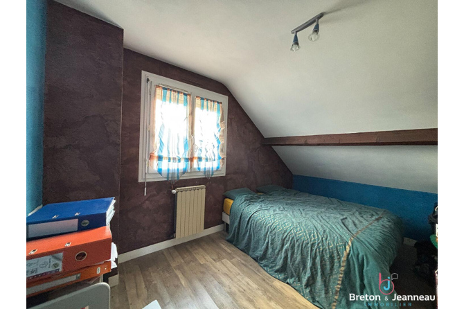 Maison Chemaze 6 pièce(s) 111 m2