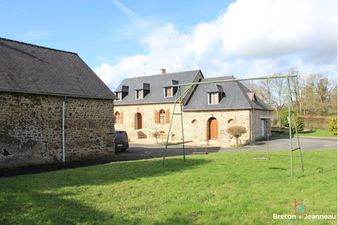 Maison en campagne à Montenay