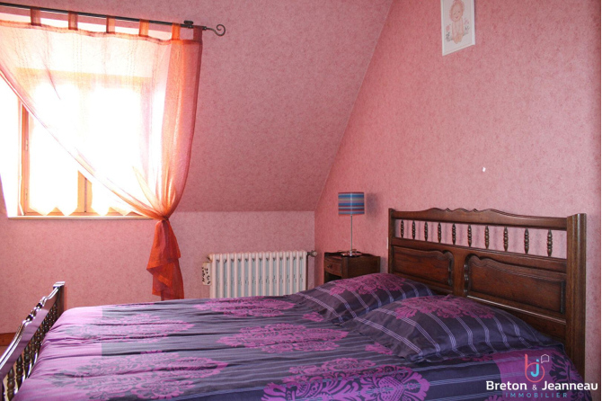 Maison en campagne à Montenay