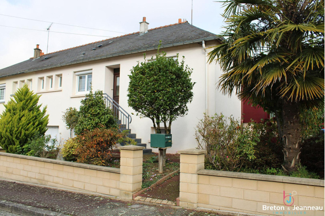 Pavillon à Ernée proche des commodités