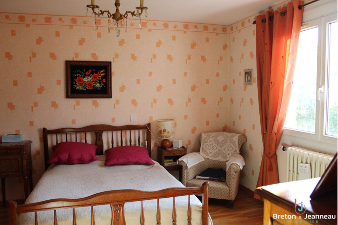 Pavillon à Ernée proche des commodités