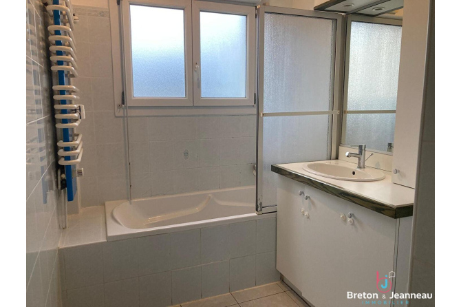 Appartement T3 proche Gare à Laval