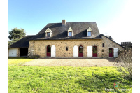 Ensemble immobilier sur 4 hectares secteur Château-Gontier