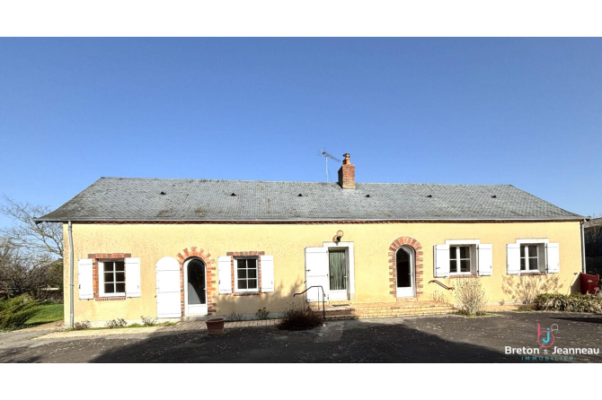 Ensemble immobilier sur 4 hectares secteur Château-Gontier