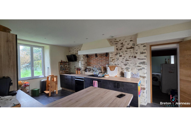 Maison Nuillé Sur Vicoin  longère 6 pièce(s)