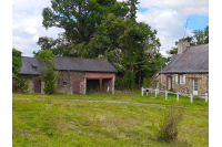 Fermette sur 2 ha 75 à Javron les Chapelles