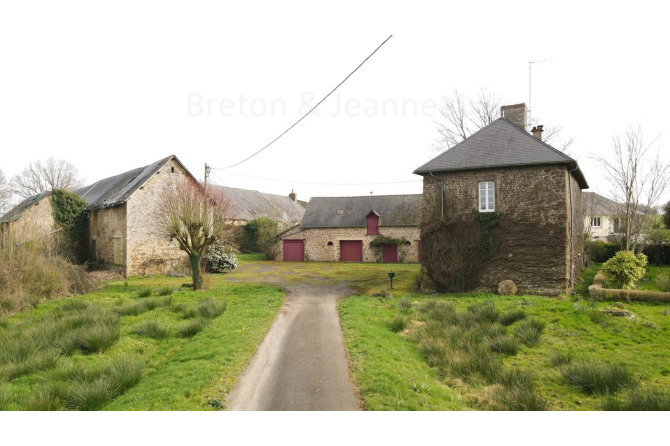 Corps de ferme proche de Villaines la Juhel