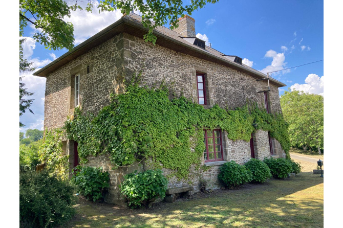 Corps de ferme proche de Villaines la Juhel
