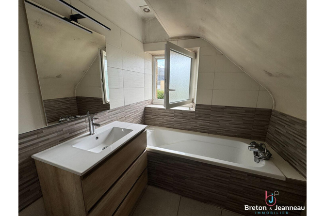 Maison à Ambriéres les Vallées