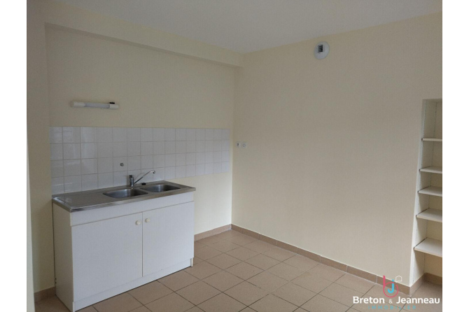 MAISON F3 à ST THOMAS DE COURCERIERS