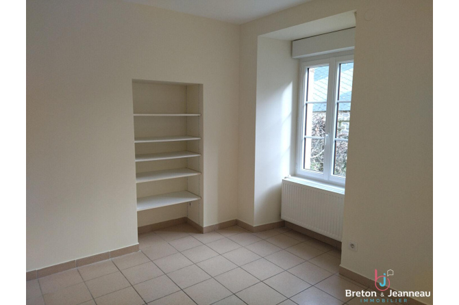 MAISON F3 à ST THOMAS DE COURCERIERS