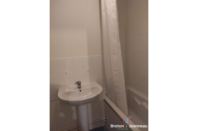 MAISON F3 à ST THOMAS DE COURCERIERS