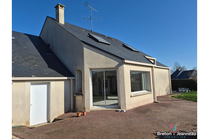 Maison à Martigné-sur-Mayenne