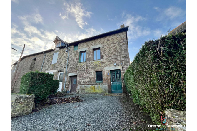 Maison de bourg à proximité de LASSAY-LES-CHÂTEAUX