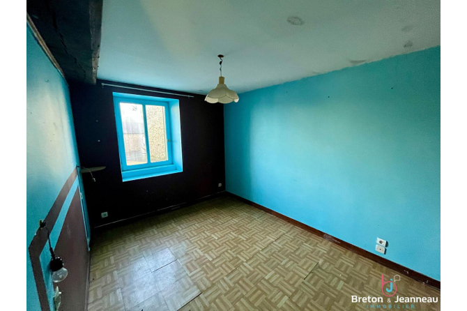 Maison de bourg à proximité de LASSAY-LES-CHÂTEAUX