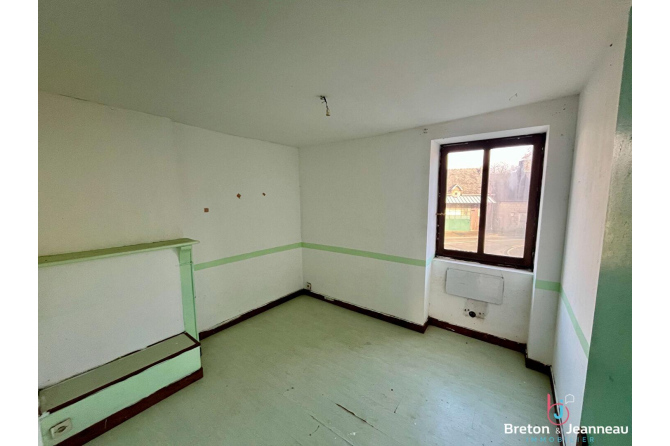 Maison de bourg à proximité de LASSAY-LES-CHÂTEAUX