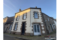 Maison à Saint-Denis-de-Gastines