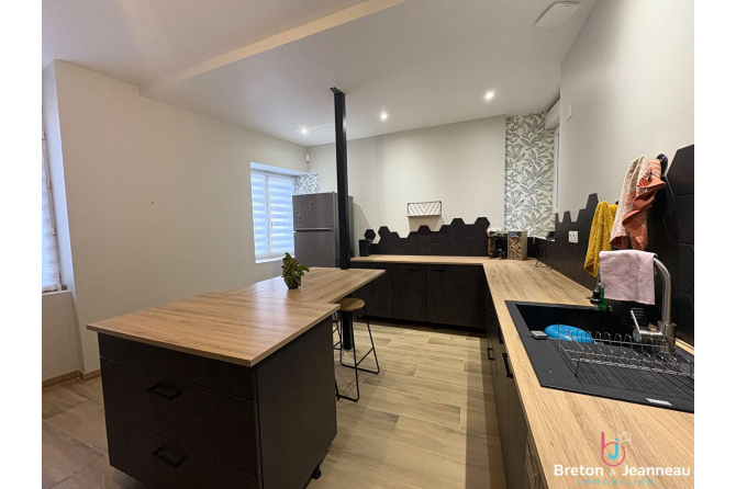 Maison à Saint-Denis-de-Gastines