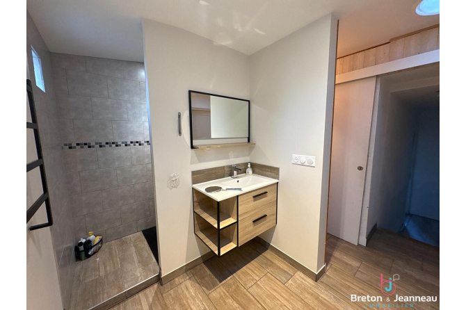 Maison à Saint-Denis-de-Gastines