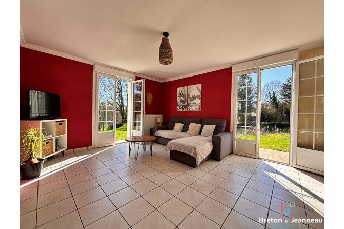 Maison sur 3 ha 63 sur Argentré