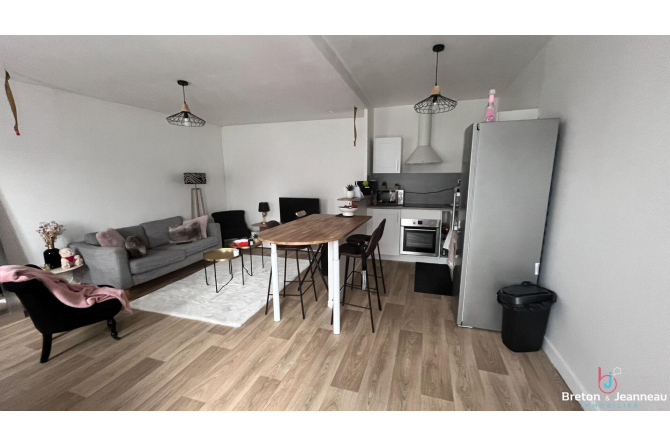 Maison en pierres à Saint Ouen des Toits