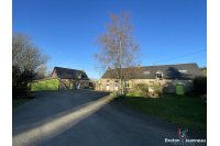 Ensemble de 2 maisons sur 2 hectares à Vimartin sur Orthe