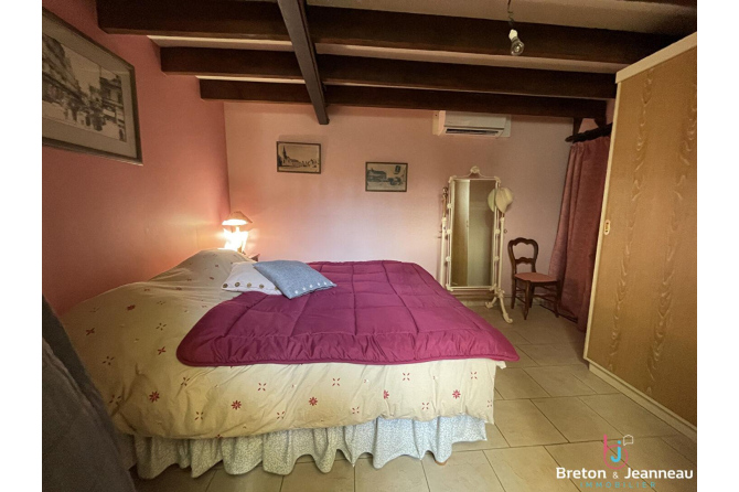 Ensemble de 2 maisons sur 2 hectares à Vimartin sur Orthe