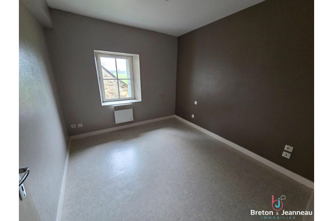 Ensemble immobilier entre Montsûrs et Mayenne