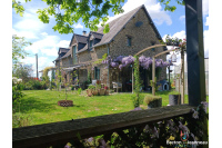 Superbe Maison avec Gîte à Bais