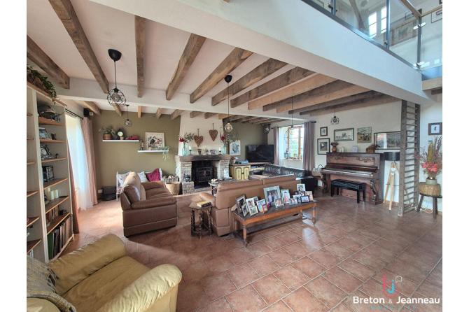 Superbe Maison avec Gîte à Bais