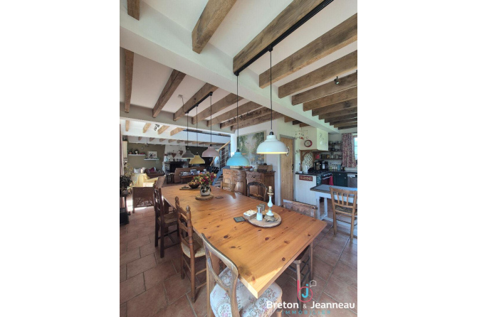 Superbe Maison avec Gîte à Bais