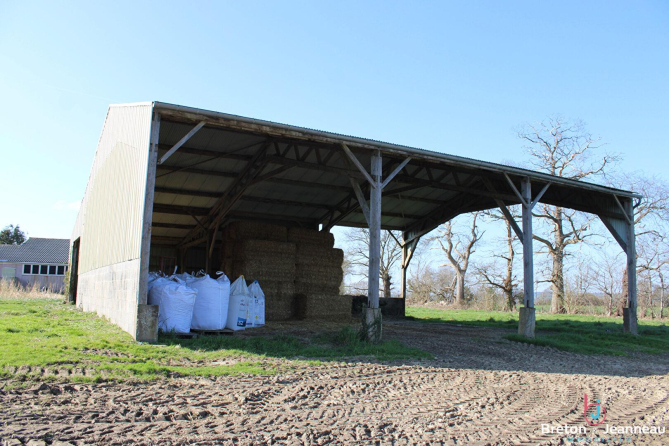 Exploitation agricole sur 45 Ha à Juvigné
