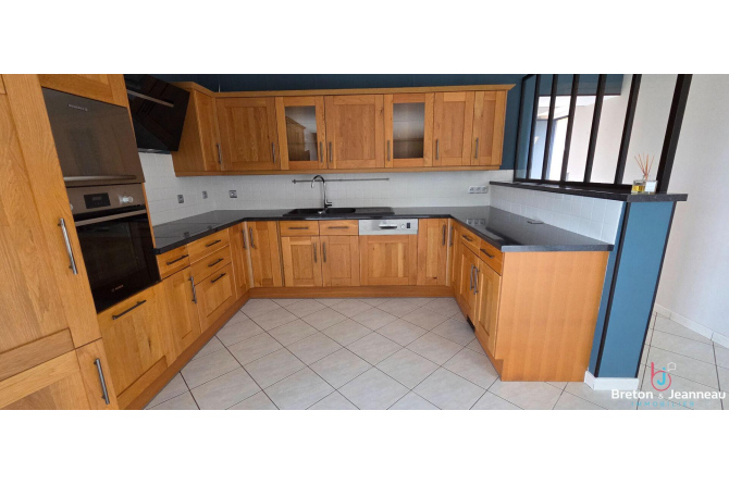 Longère sur 2 ha 55 à Argentré