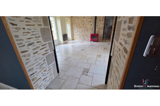 Longère sur 2 ha 55 à Argentré